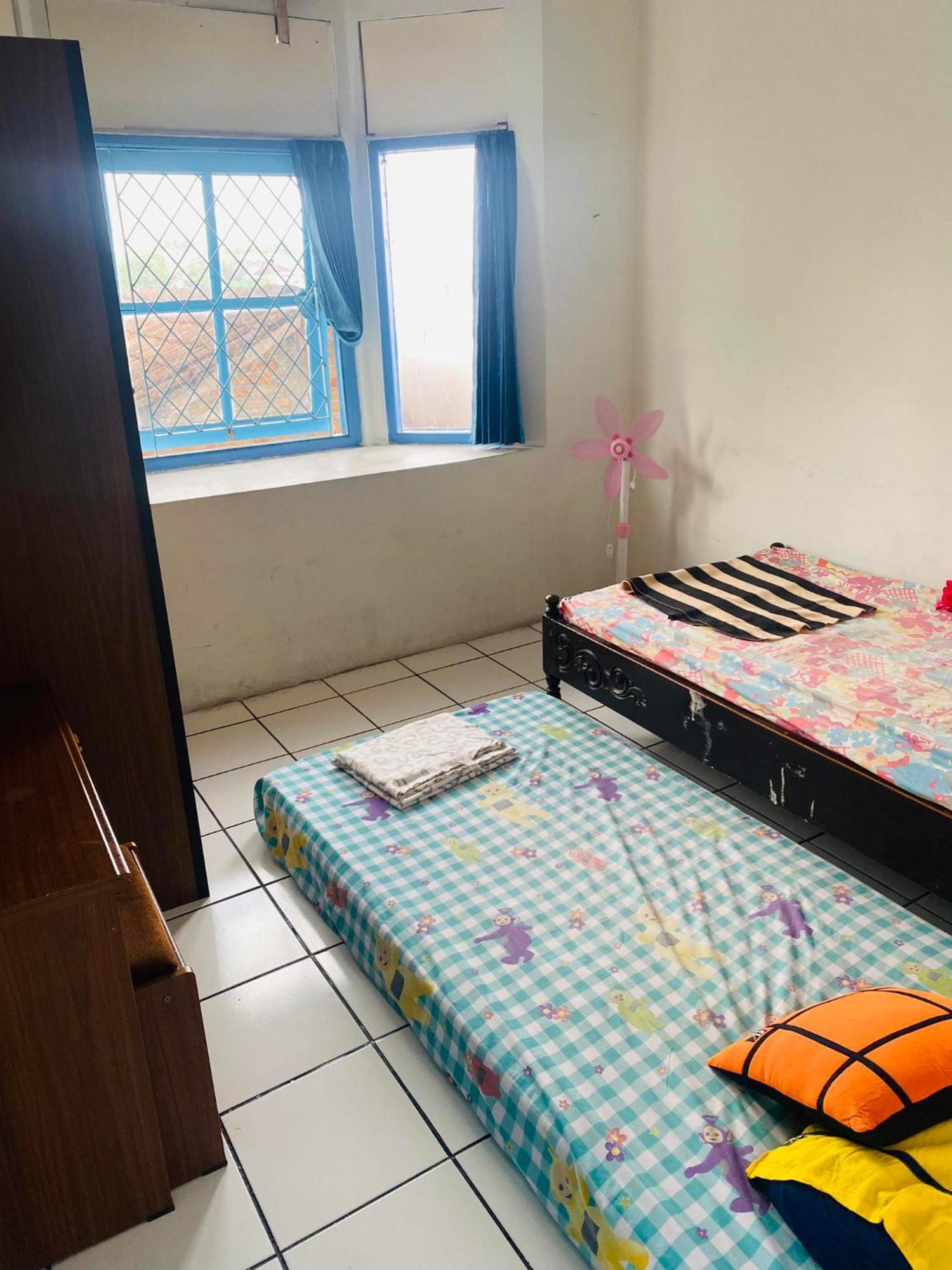 Singgah Macanan Bed & Breakfast *